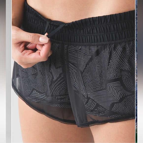 Lululemon 🍋 City Sky Run By Short Black Dottie Tribe Size 6 - Picture 2 of 12